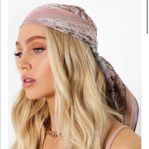 NWT Paisley Head Scarf
